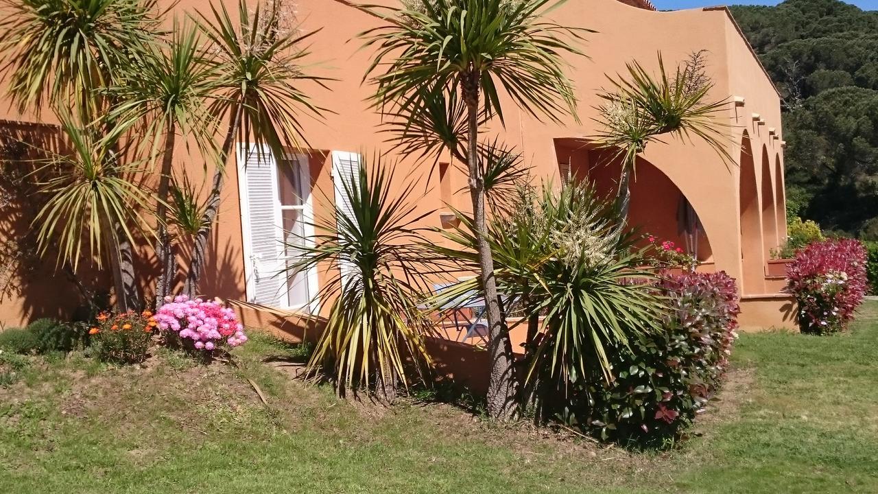 Hotel Les Bouis - Vue Mer راماتويل المظهر الخارجي الصورة